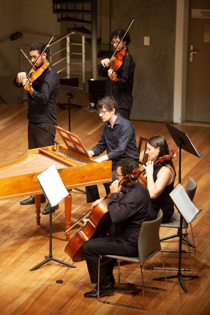 12.03.23: Orquestra Sphaera Mundi com o concerto "O mundo ao Revés" no projeto Sonoridades no Centro Histórico-cultural Santa Casa em Porto Alegre. Foto Eduardo Seidl/Fototaxia